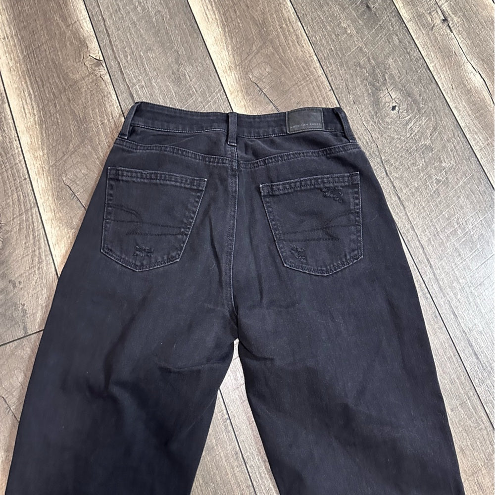 American Eagle Black Mom Straight Jeans