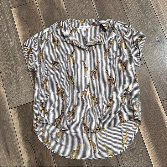 Jane + Delancey Giraffe Button Down