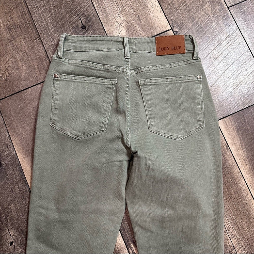 Judy Blue Hi Rise Olive Capris
