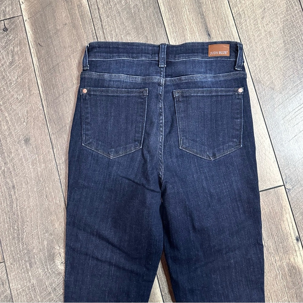 Judy Blue Buttonfly Skinny Jeans