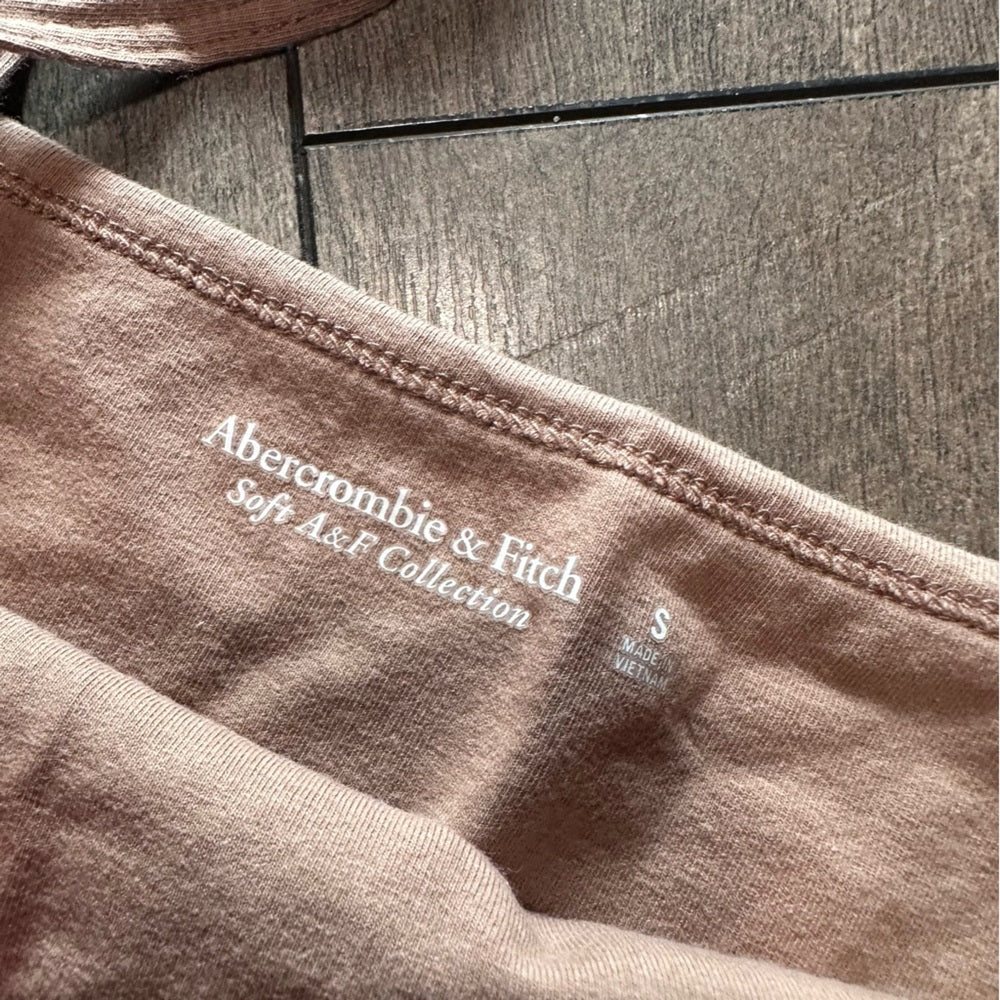 Abercrombie & Fitch Crop Tank