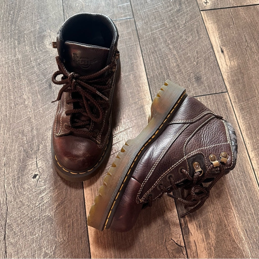 Dr. Martens Air Wair 9A54 FBX Boot