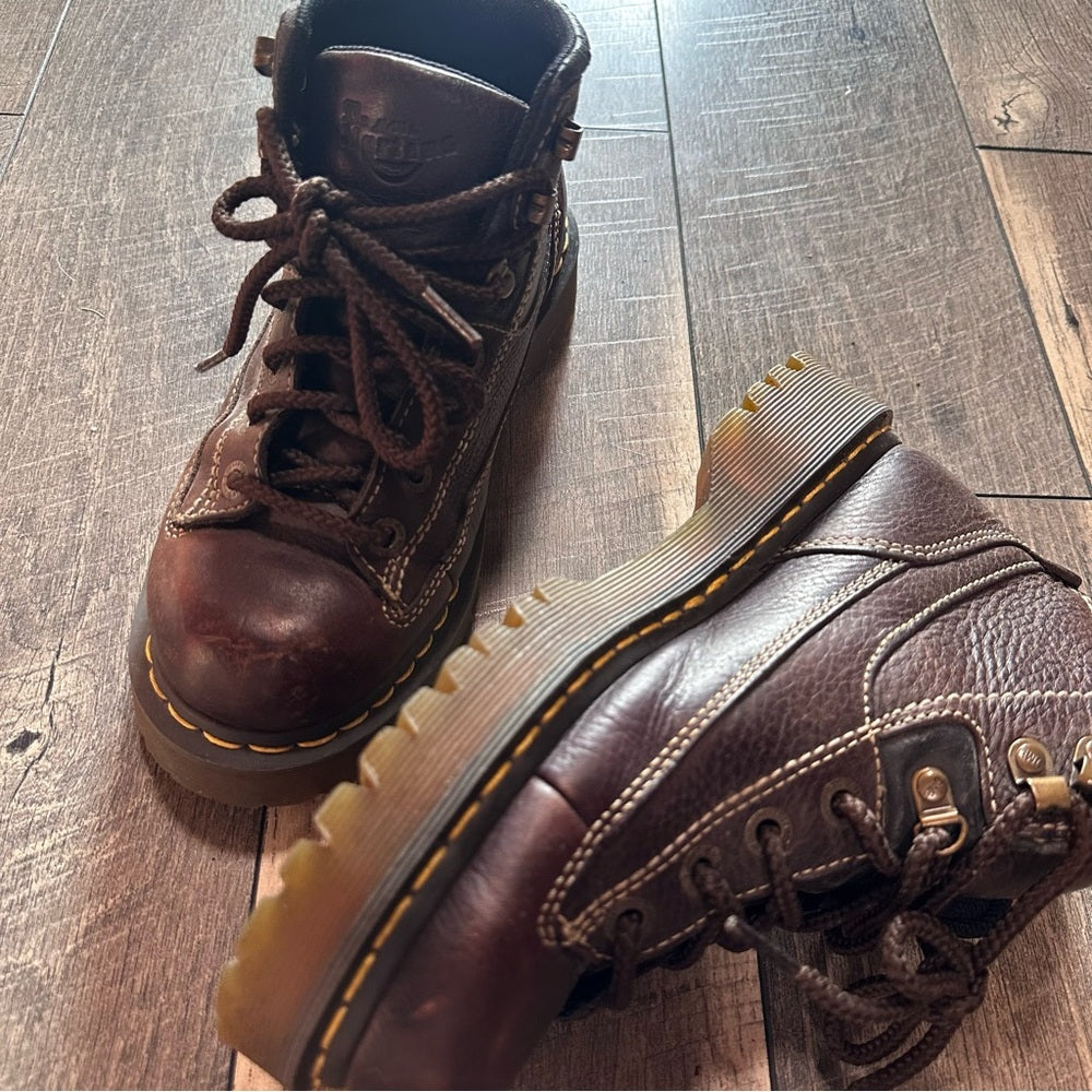 Dr. Martens Air Wair 9A54 FBX Boot