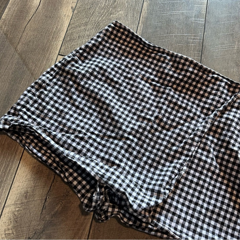 Hollister Ultra Hi Rise Checkered Skort