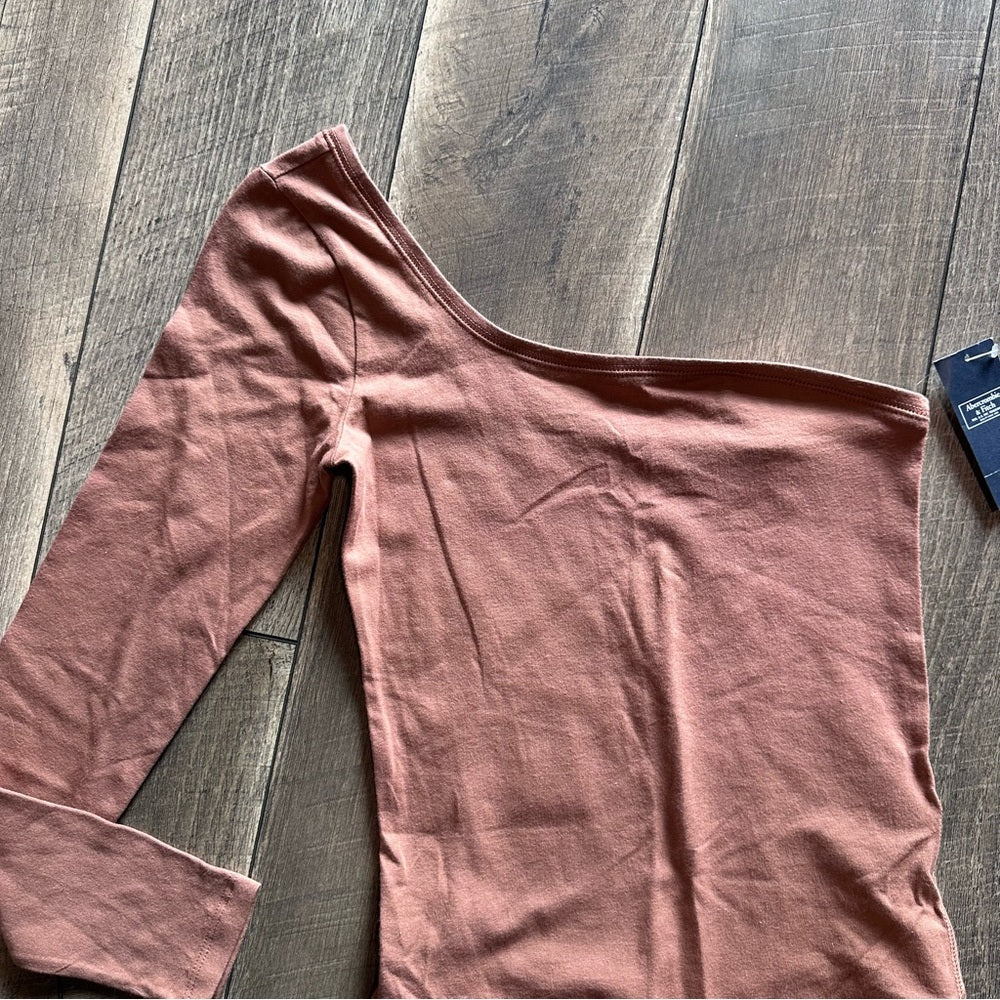 Abercrombie & Fitch Single Sleeve Bodysuit