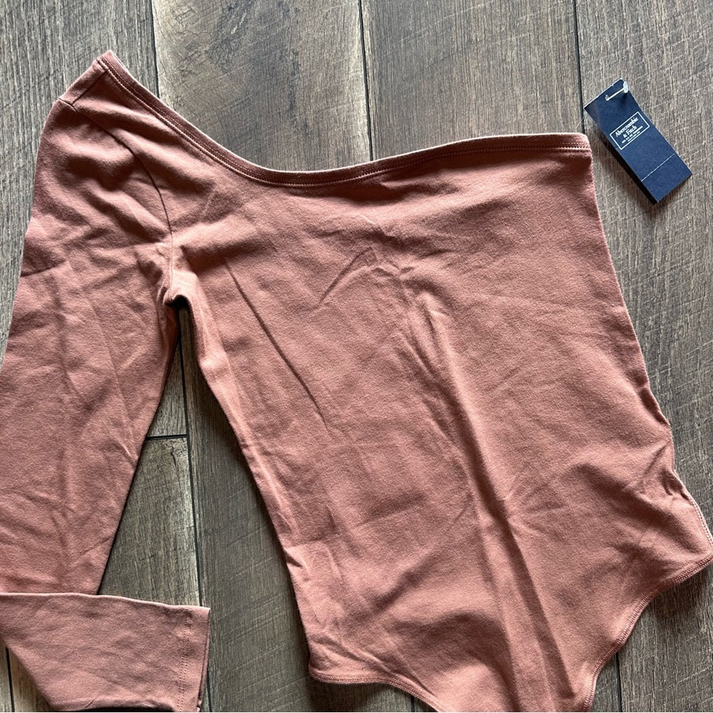 Abercrombie & Fitch Single Sleeve Bodysuit