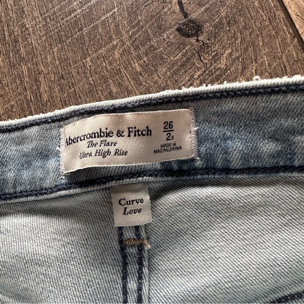 Abercrombie & Fitch Curve Love The Flare Jeans