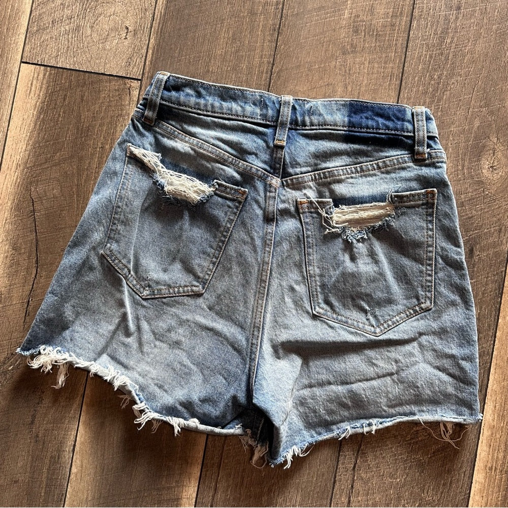 Abercrombie & Fitch The High Rise 4” Shorts