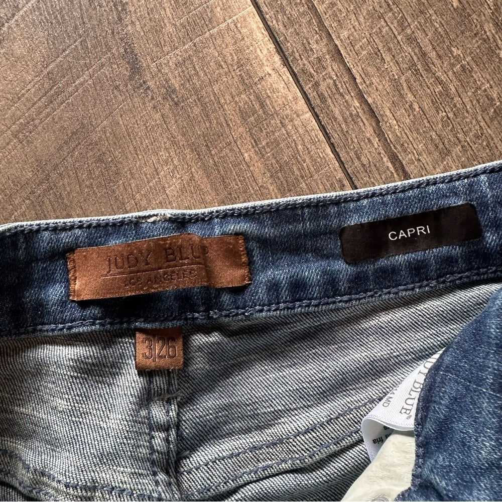 Judy Blue Hi Rise Capris