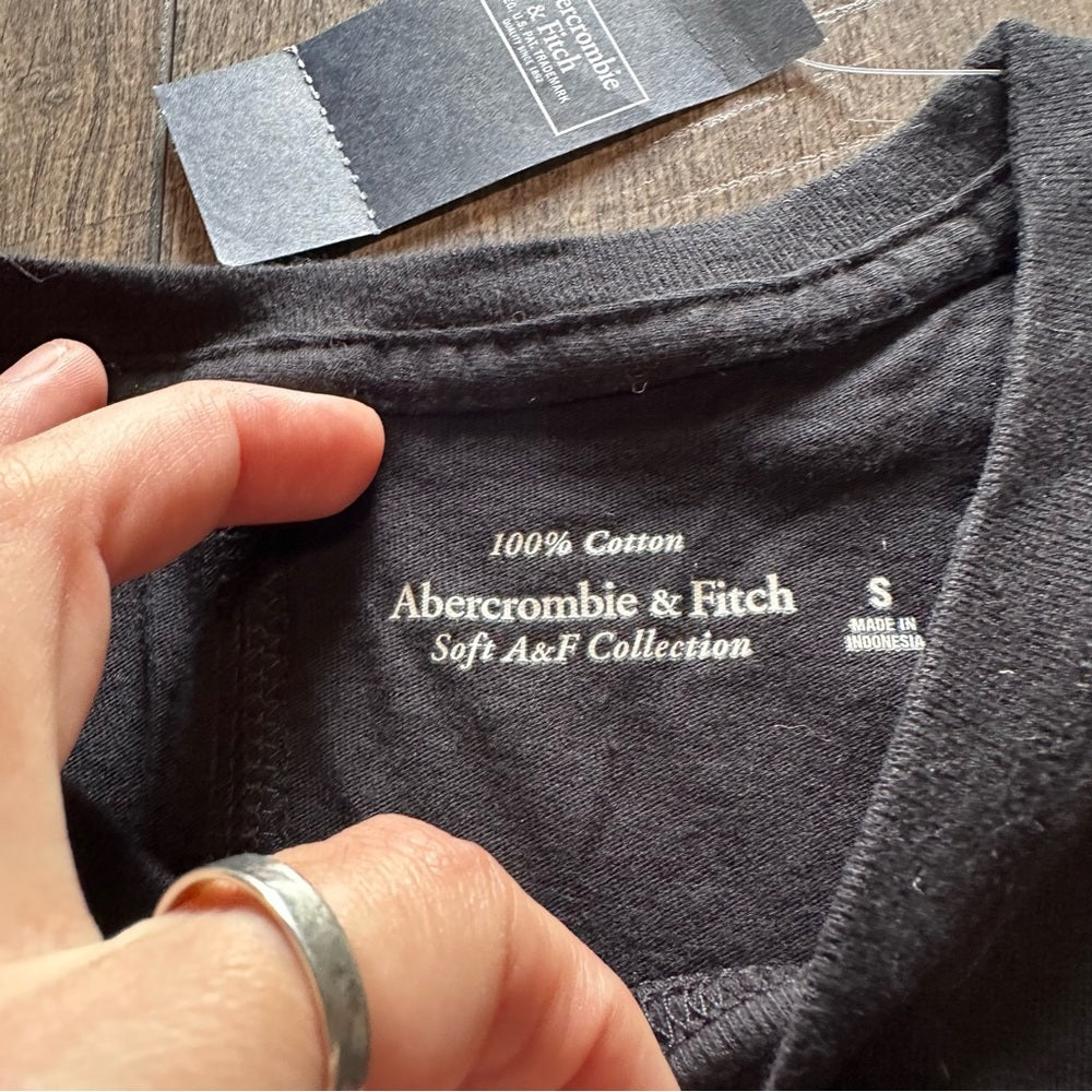 Abercrombie & Fitch Muscle Tank