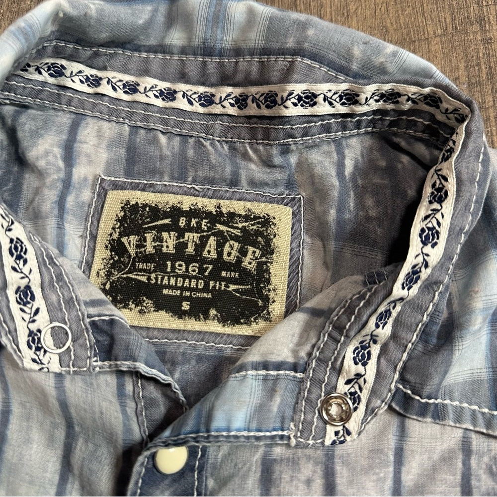 BKE Vintage Standard Fit Button Down