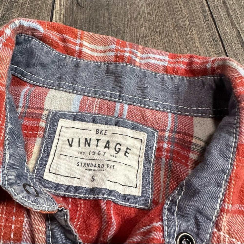 BKE Vintage Standard Fit Button Down