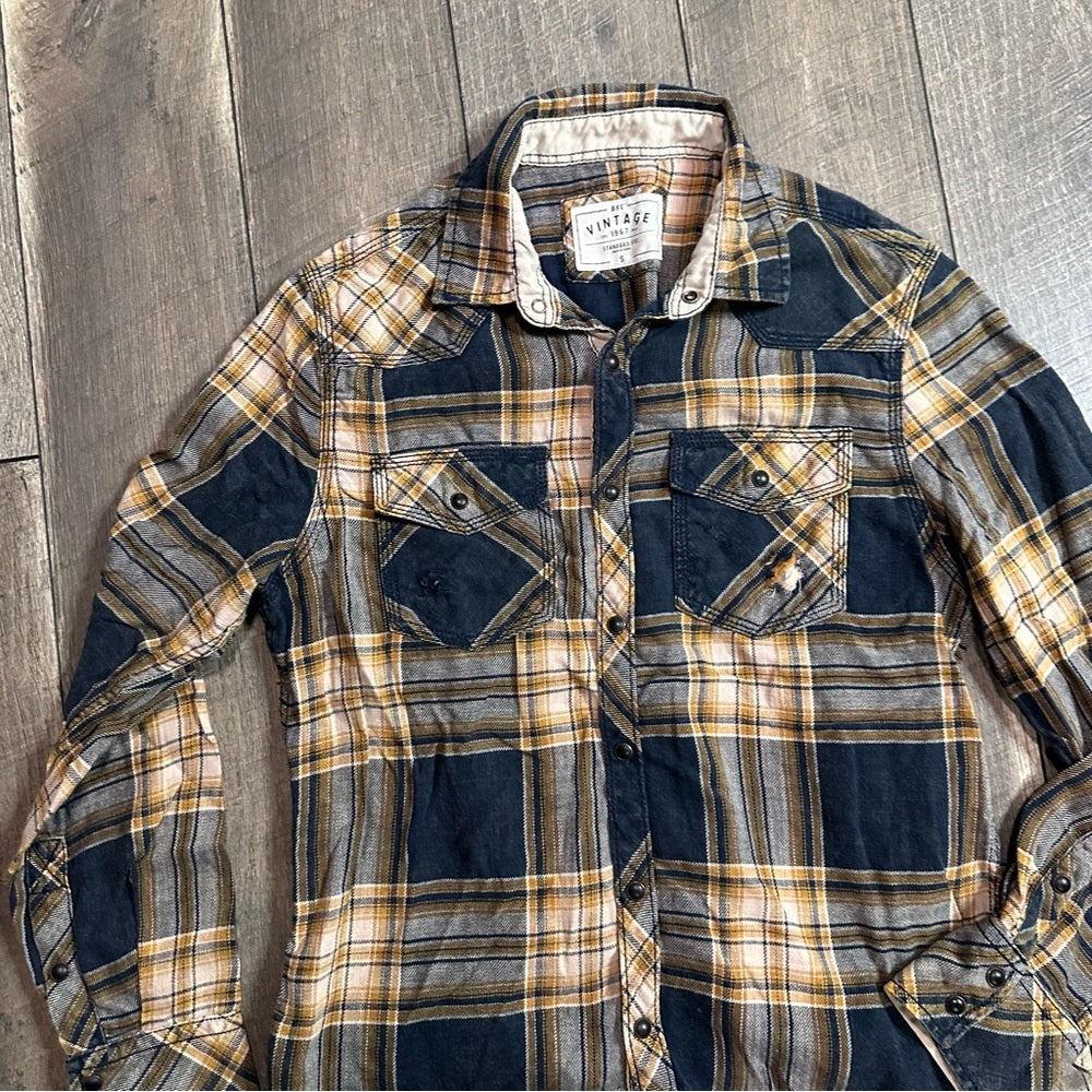 BKE Vintage Standard Fit Button Down