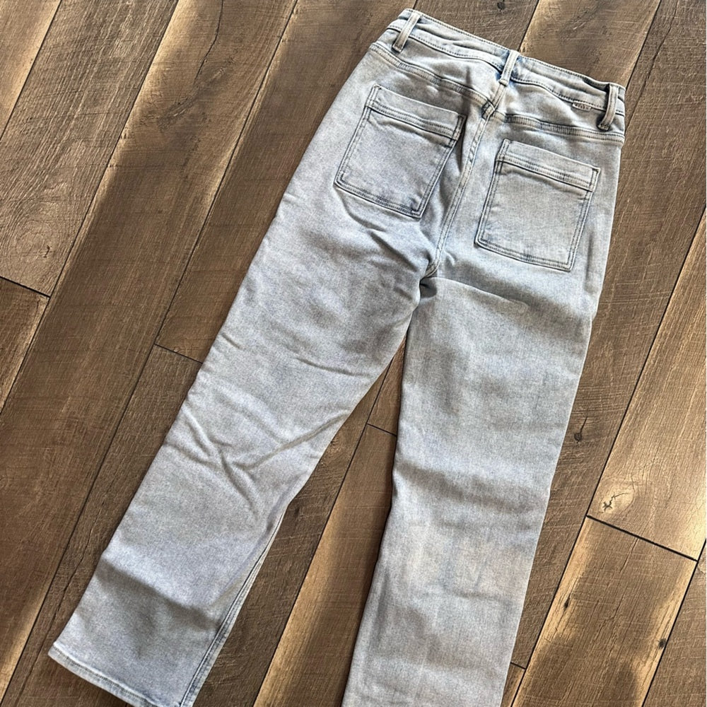Risen Straight Leg Jeans