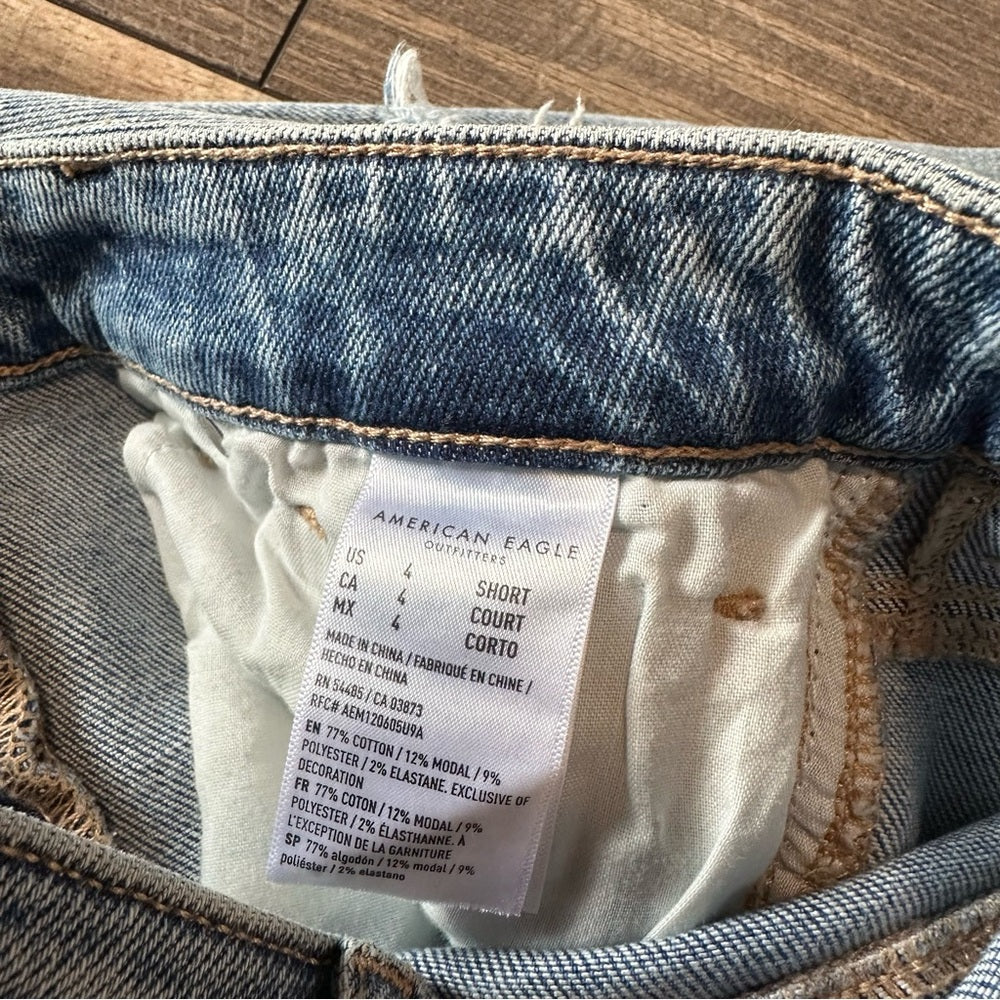 American Eagle Mom Jeans