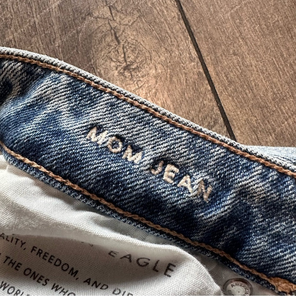 American Eagle Mom Jeans