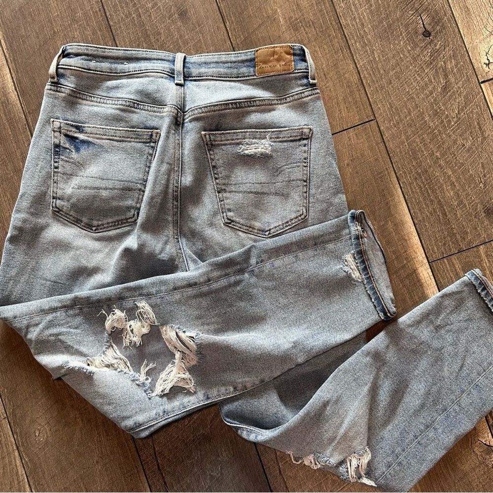 American Eagle Mom Jeans