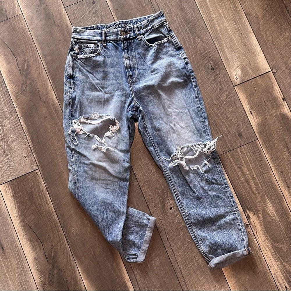 American Eagle Curvy Mom Jeans