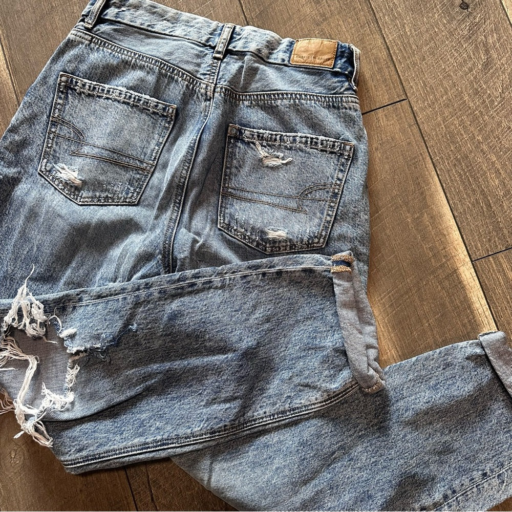 American Eagle Curvy Mom Jeans