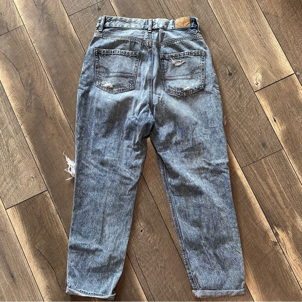 American Eagle Curvy Mom Jeans