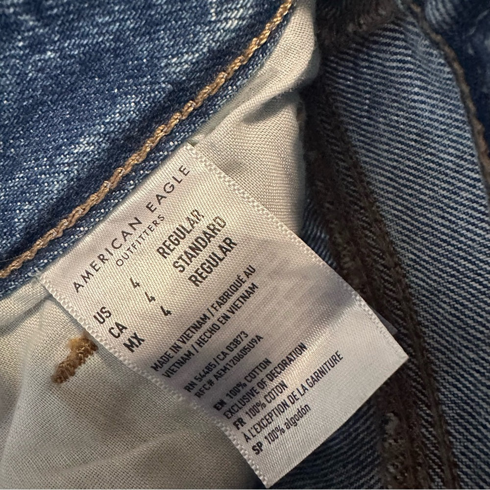 American Eagle Curvy Mom Jeans