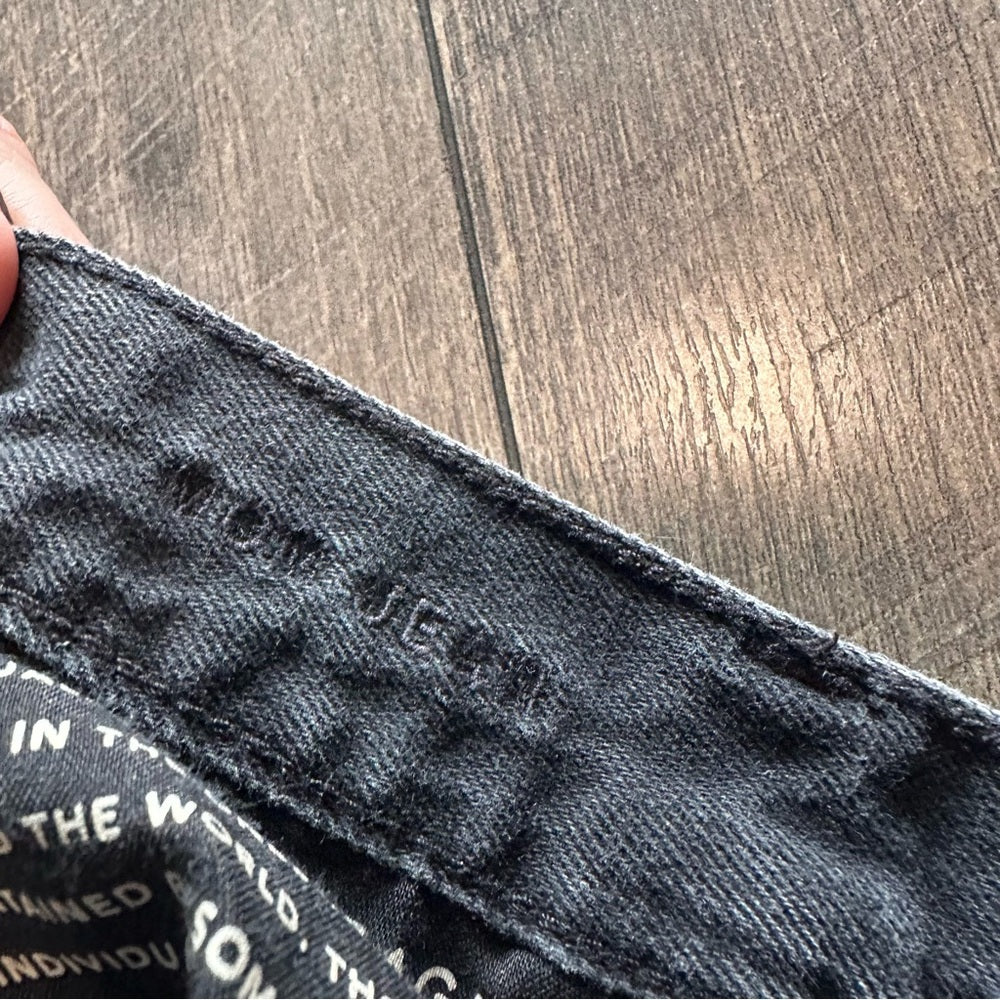 American Eagle Mom Jeans