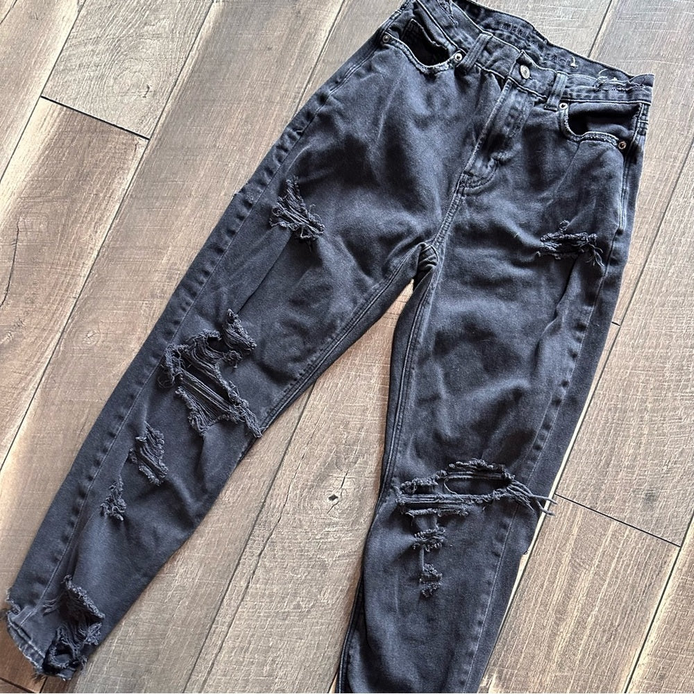 American Eagle Mom Jeans