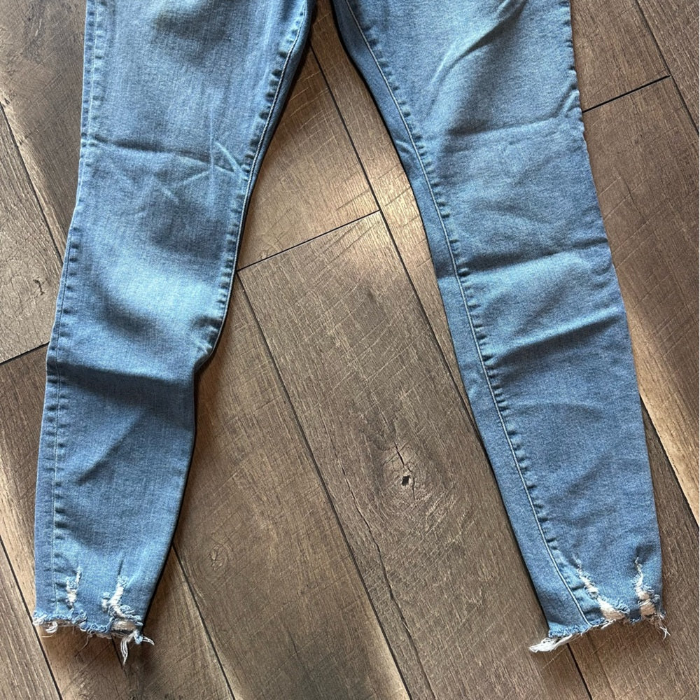 Good American Good Legs Skinny Jeans