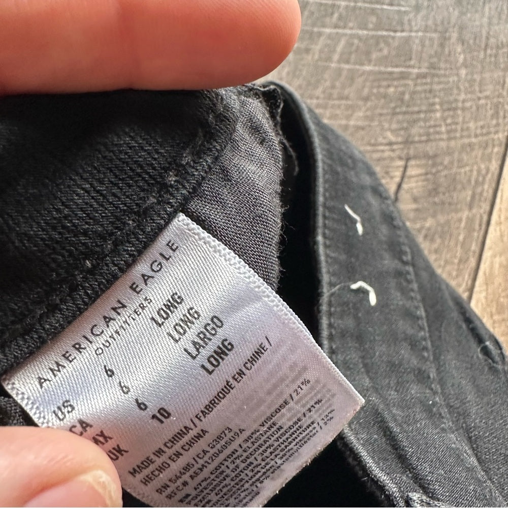 American Eagle Mid Rise Black Skinny Jeans