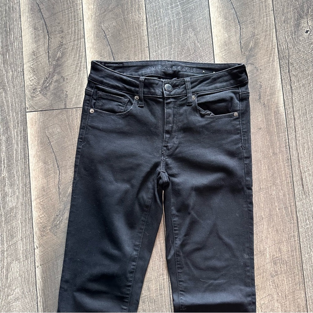 American Eagle Mid Rise Black Skinny Jeans