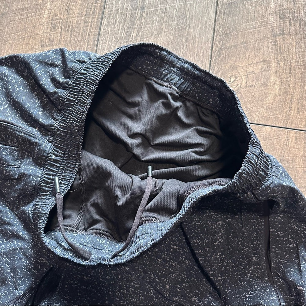 Lululemon Pace Breaker Short 9"