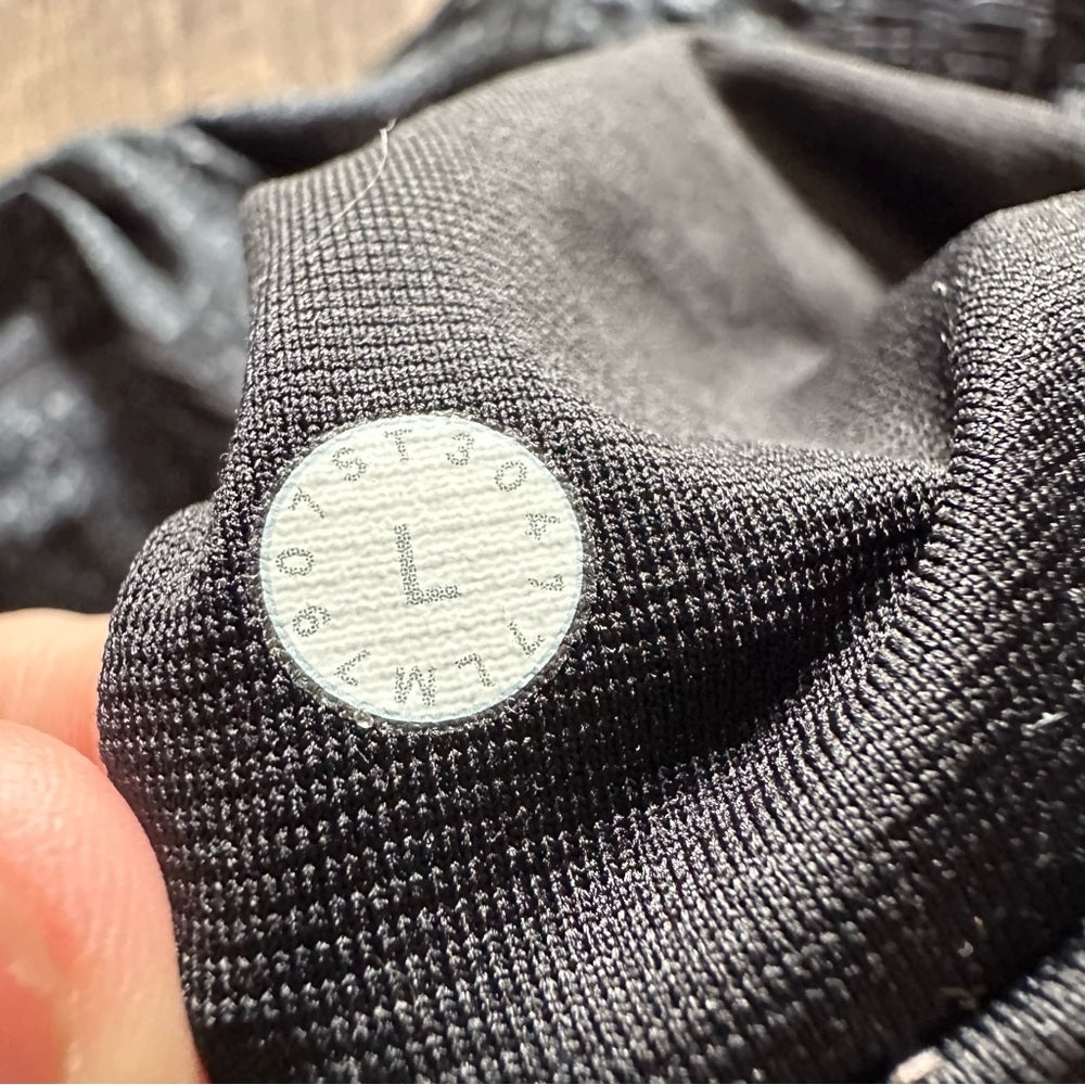 Lululemon Pace Breaker Short 9"