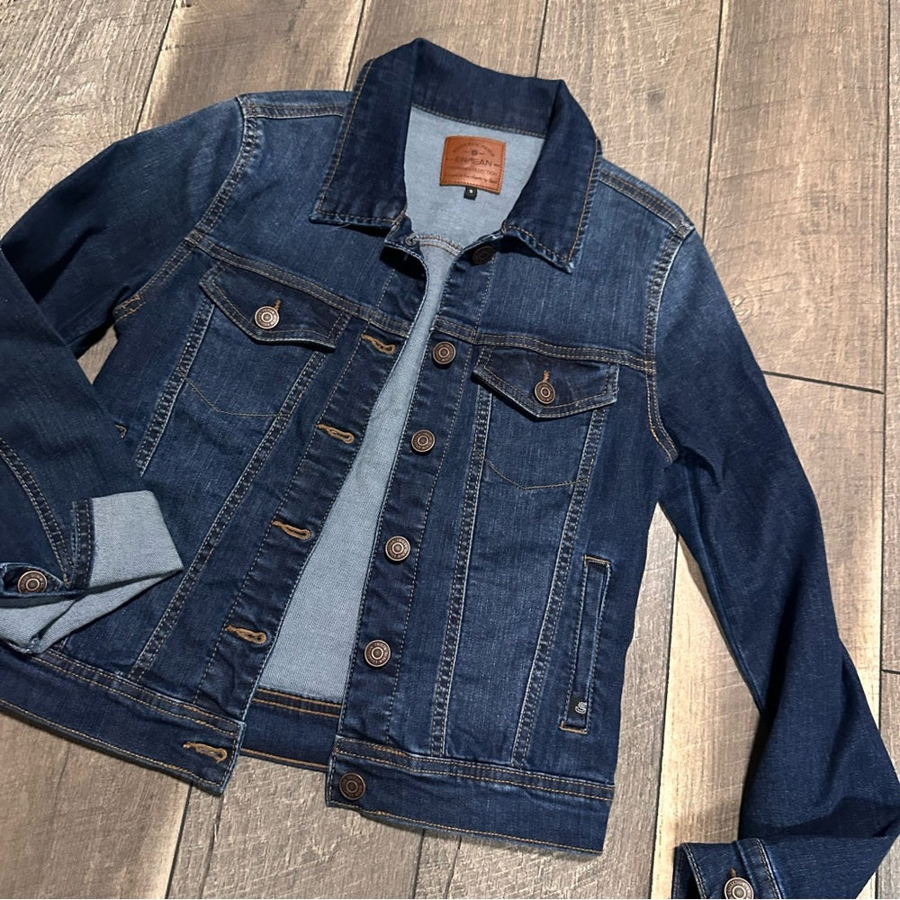 Enjean Denim Button Down Jacket