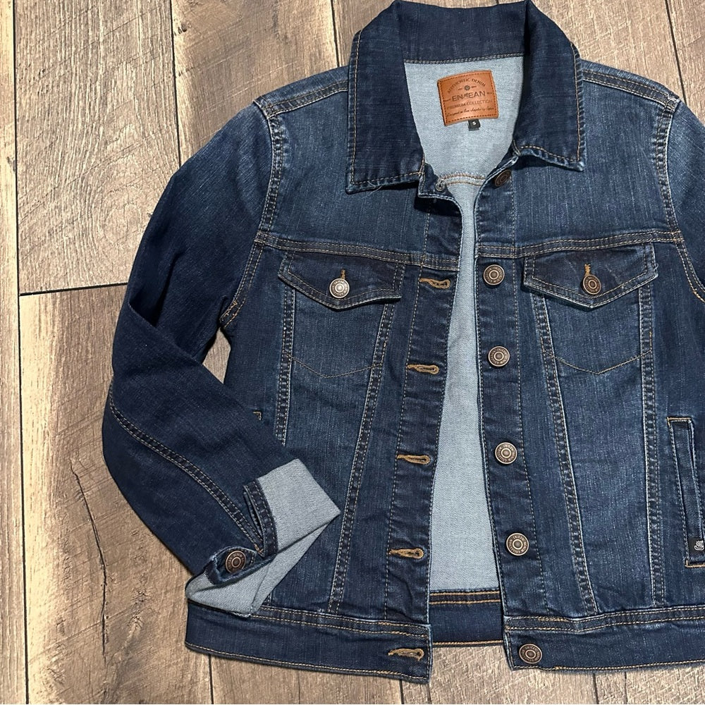 Enjean Denim Button Down Jacket