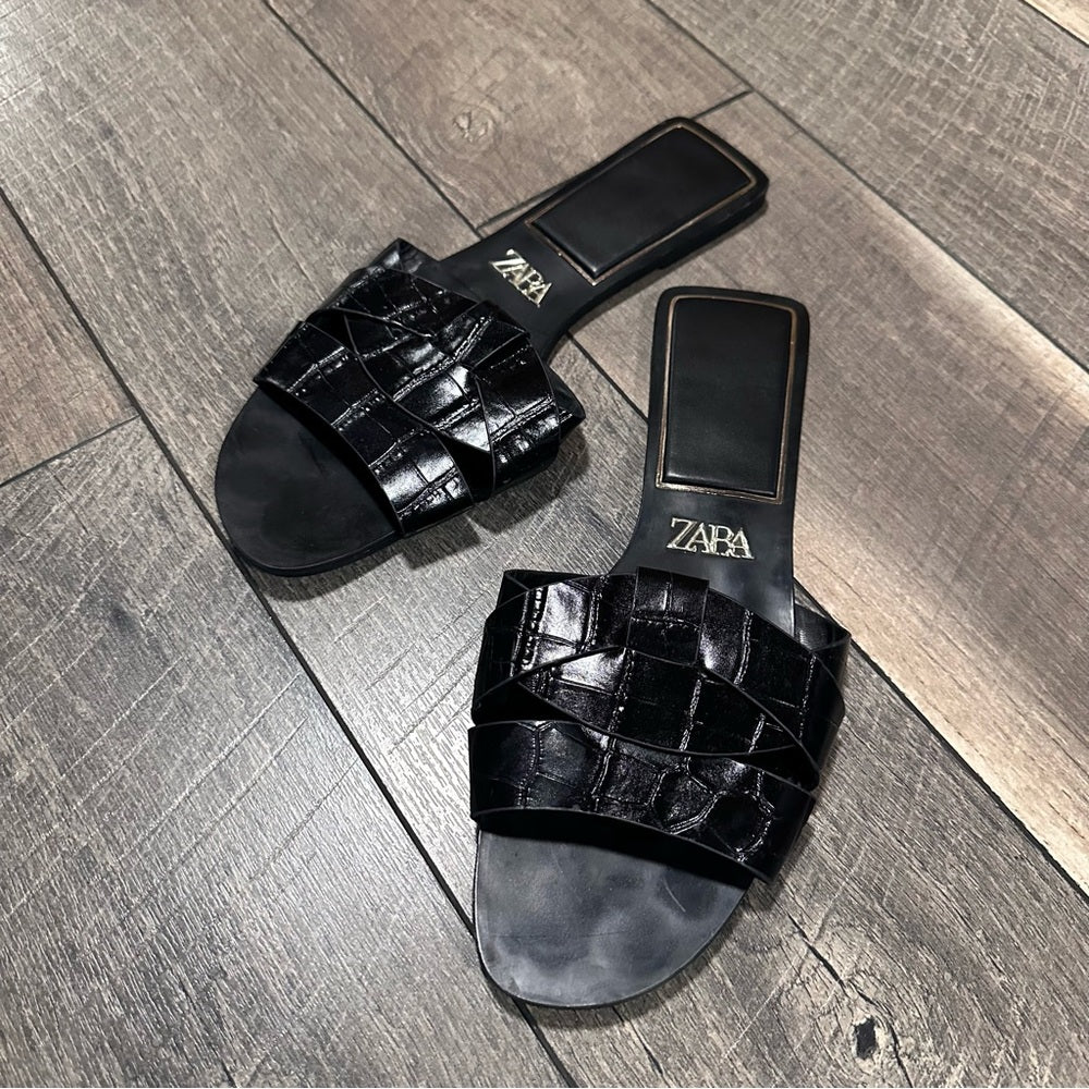 Zara Slip On Sandals
