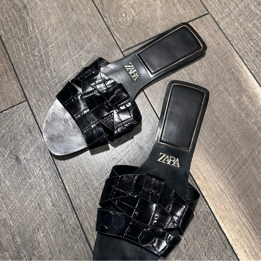 Zara Slip On Sandals