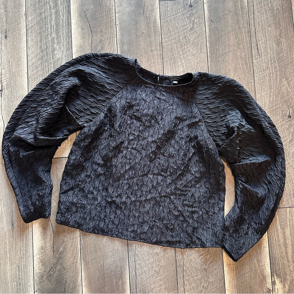 Express Puff Shoulder Top