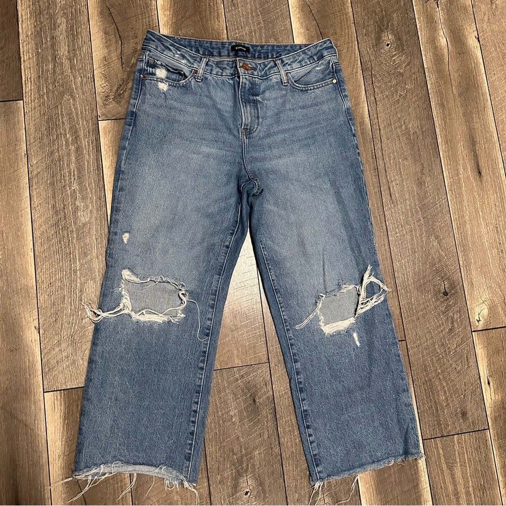 Express Mid Rise 90’s Ankle Boot Jeans