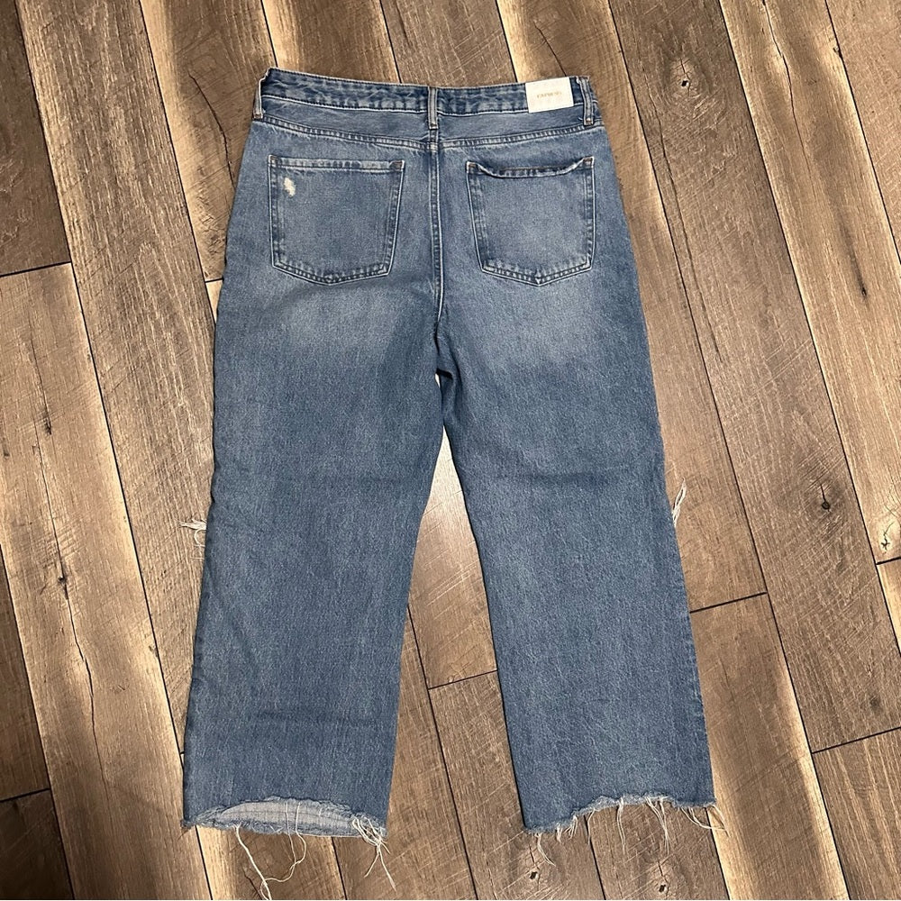 Express Mid Rise 90’s Ankle Boot Jeans