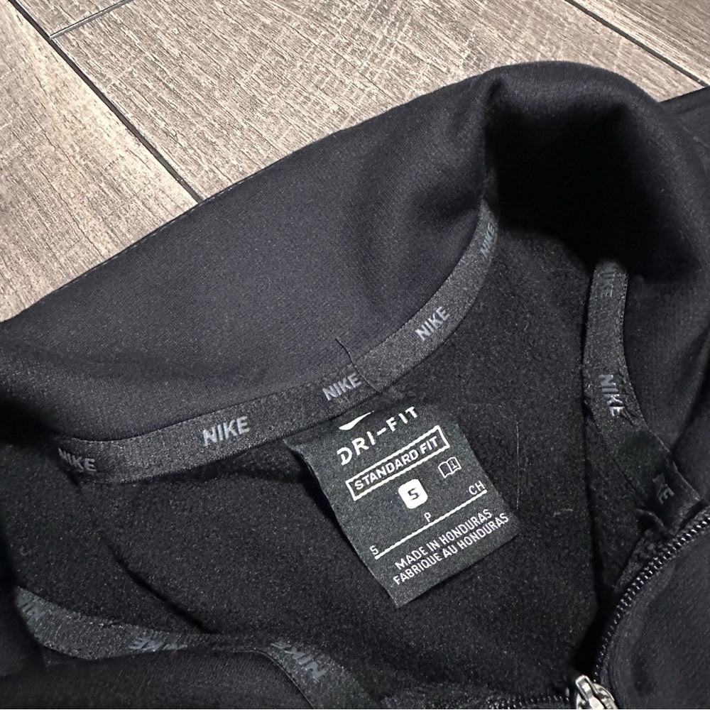 Nike Dri-Fit 1/4 Zip Pullover