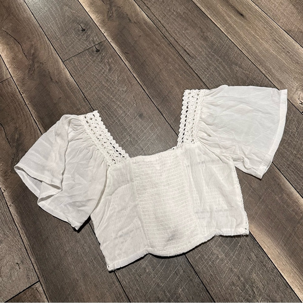 Willow & Root Flutter Sleeve Crop Top