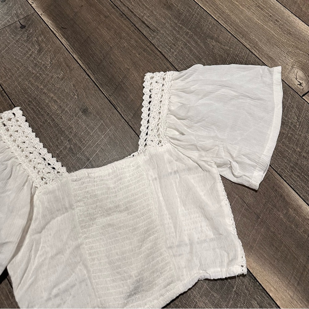 Willow & Root Flutter Sleeve Crop Top