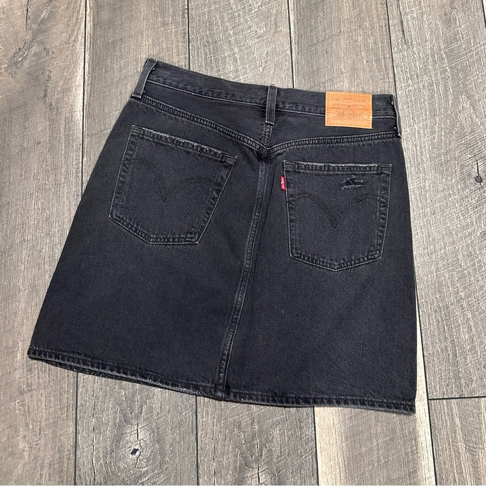 Levi’s Hi Rise Deconstructed Mini Skirt