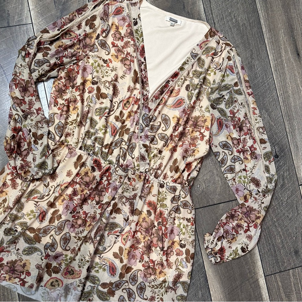Gimmicks Sheer Floral V Neck Long Sleeve Top