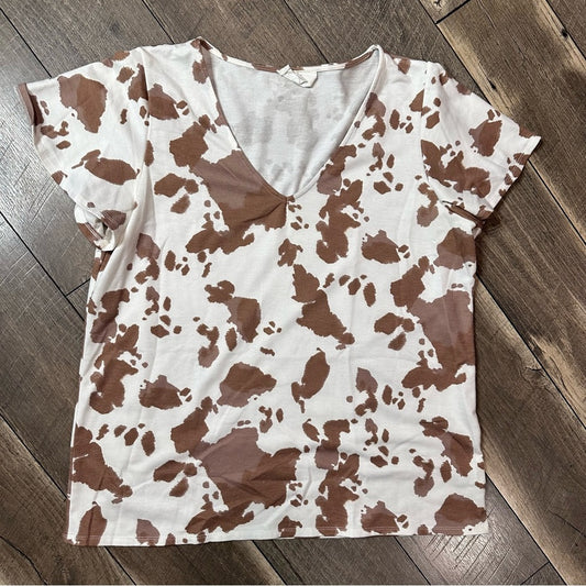 Peach Love Cow Print Short Sleeve V Neck Top