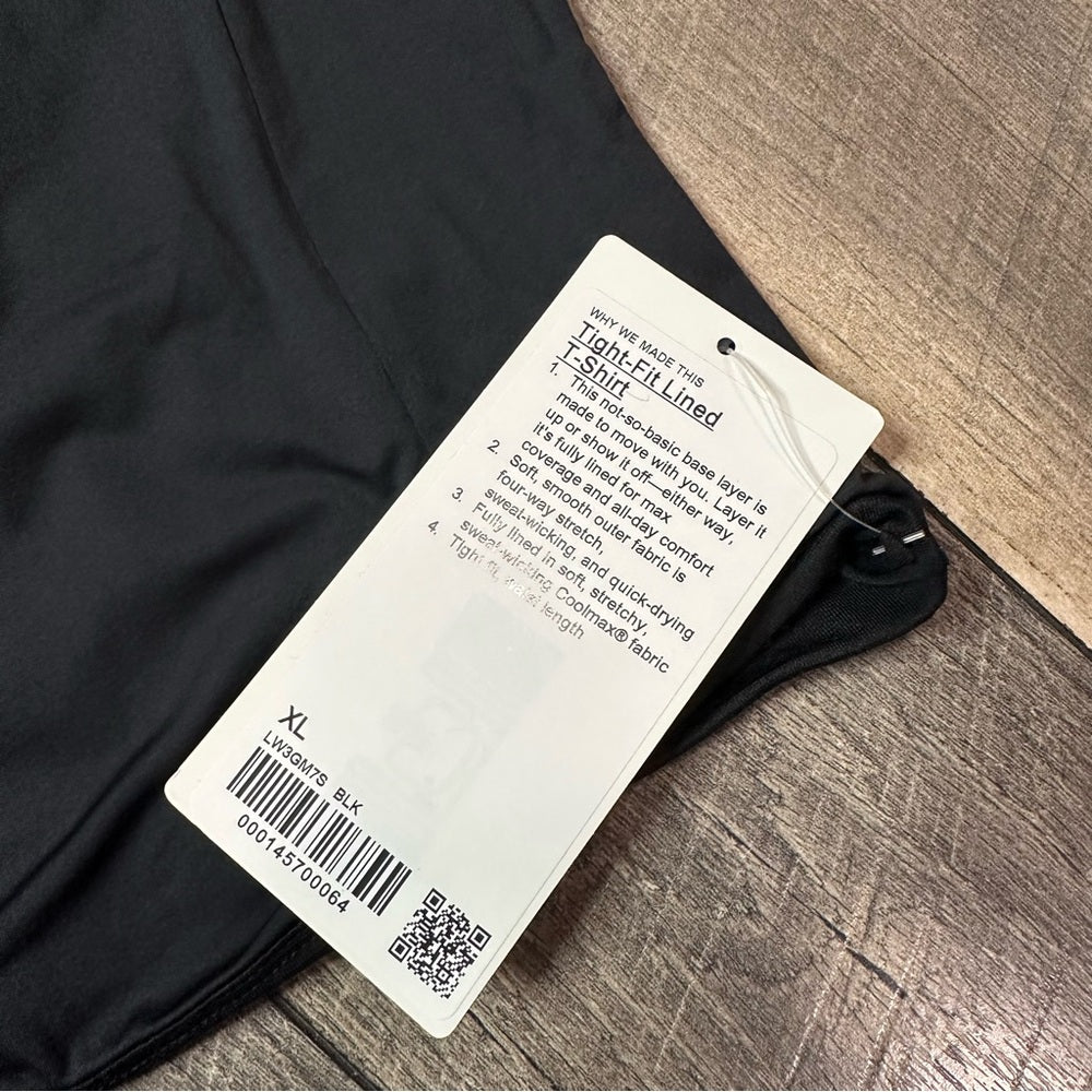 Lululemon Tight-Fit Lined T-Shirt
Black