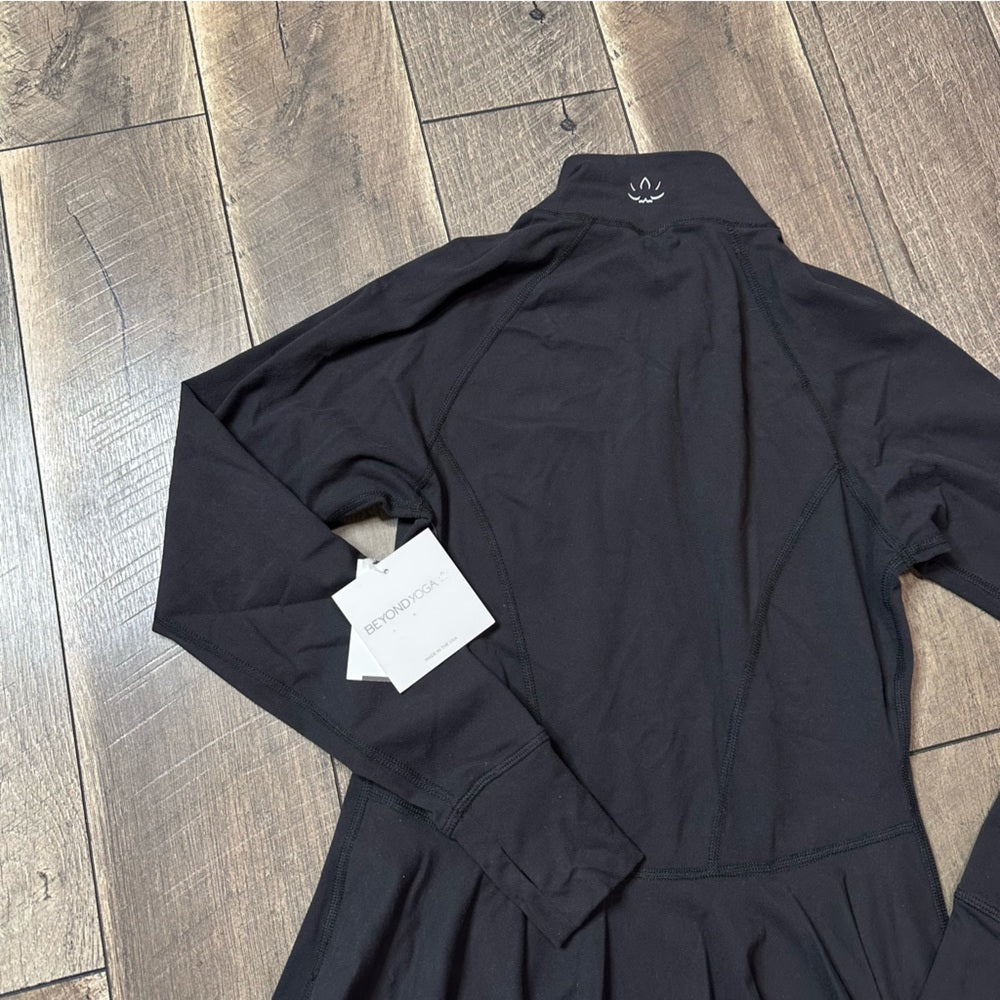 Beyond Yoga Pleated Back Buttery Soft Full Zip Jacket