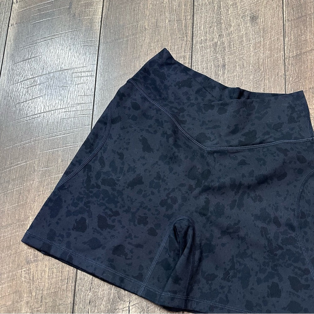 Alphalete Crossover Shorts