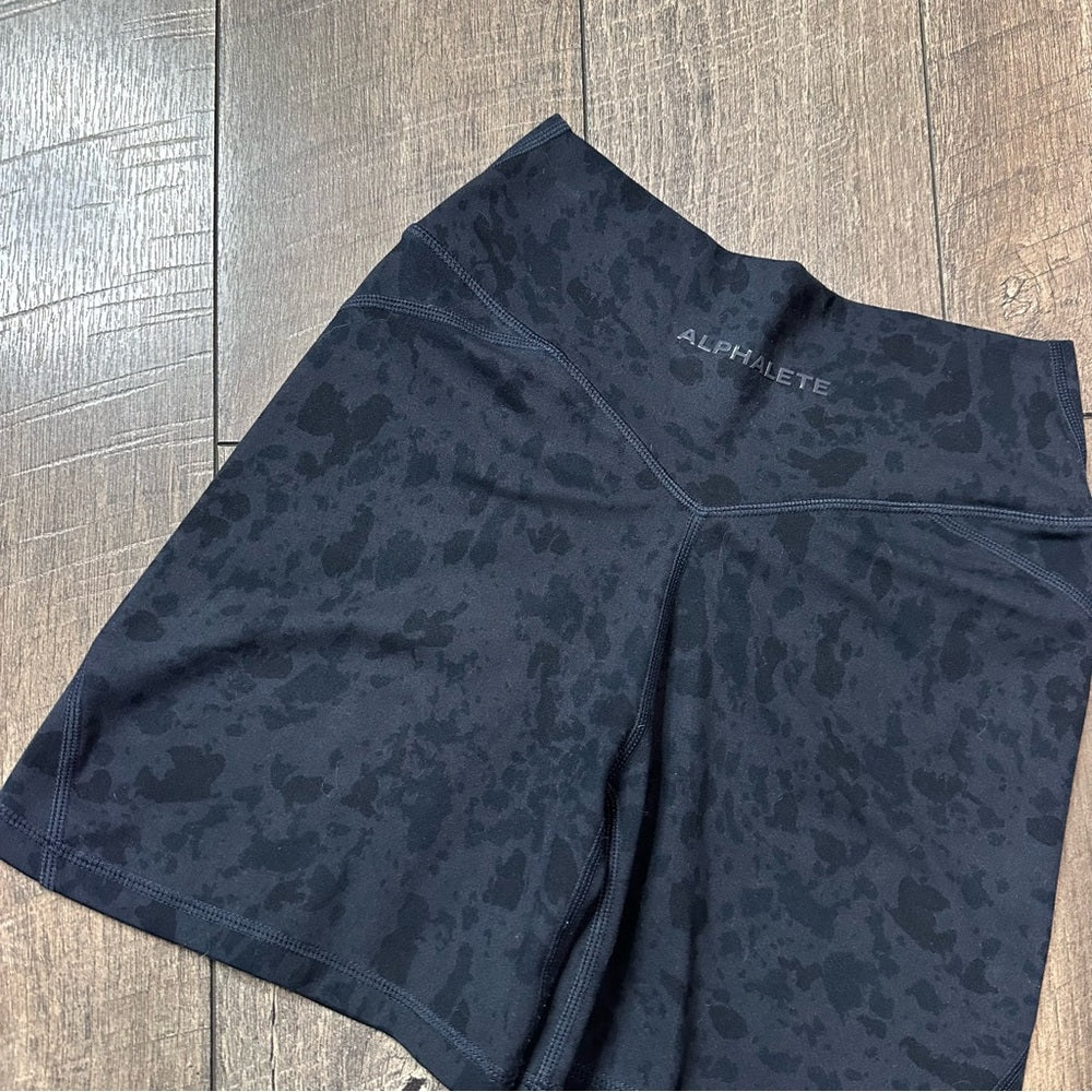Alphalete Crossover Shorts