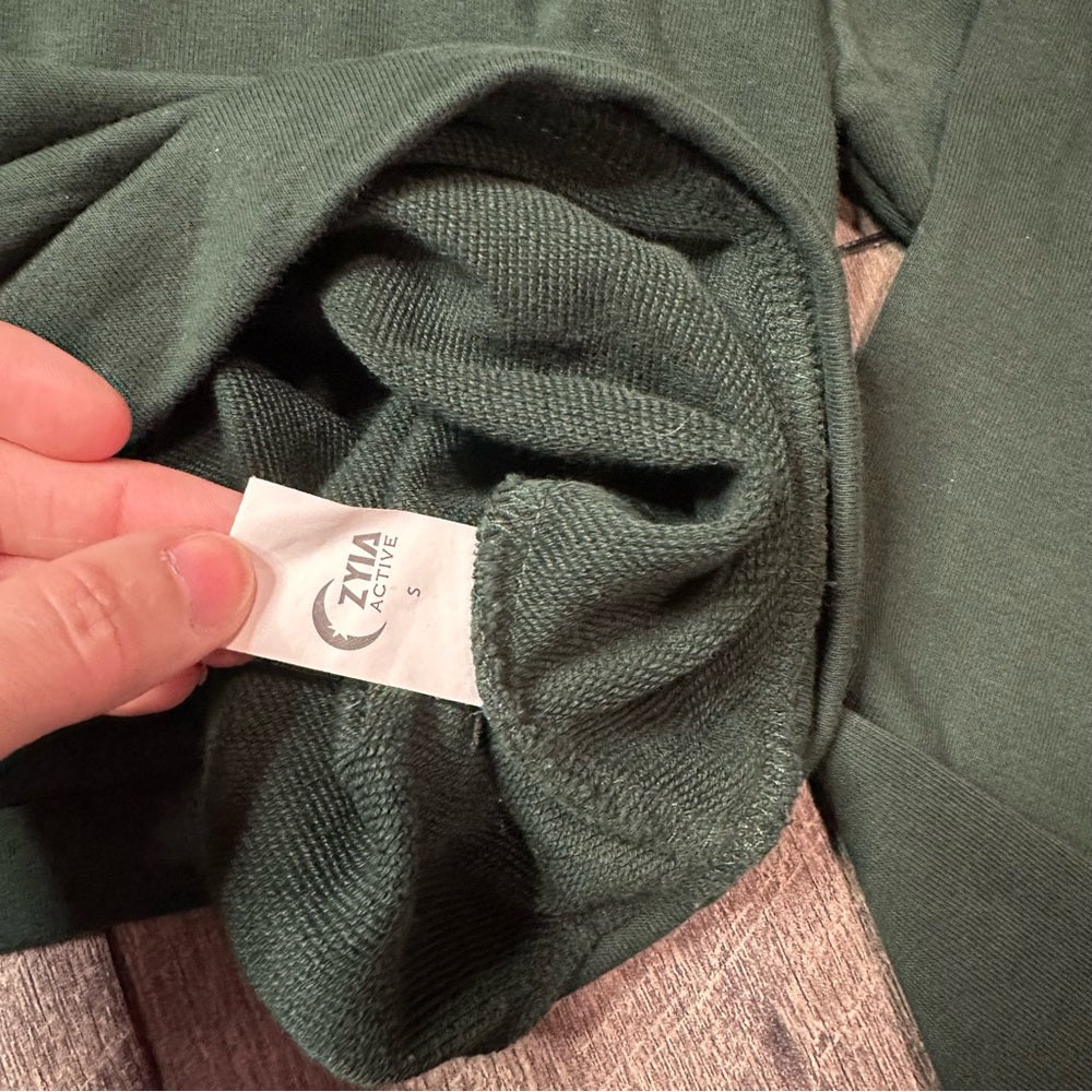 Zyia Pine 1/2 Zip Pullover